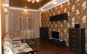 2-Room Luxury Apartment 60M2 On Stalevarov Street 3, By Grandhome